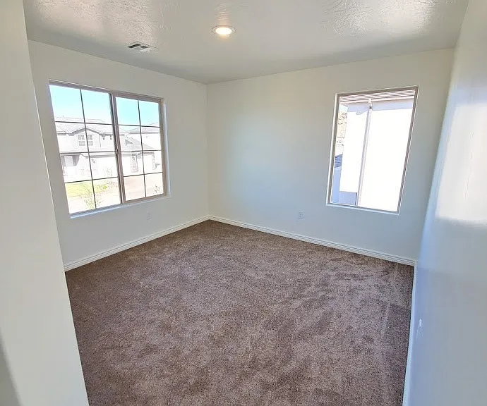 3294 E Tanoak Dr — Photo 10