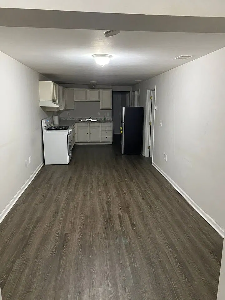 3 bed, 1500 sqft, $1,700 — Photo 2