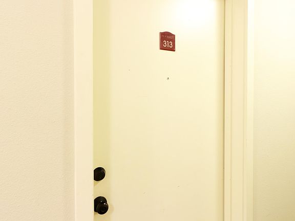3rd image of 500 Elliott Ave W APT 313