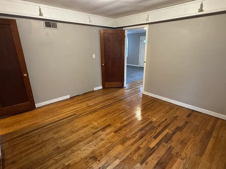 701 W 24th St #1 — Photo 10