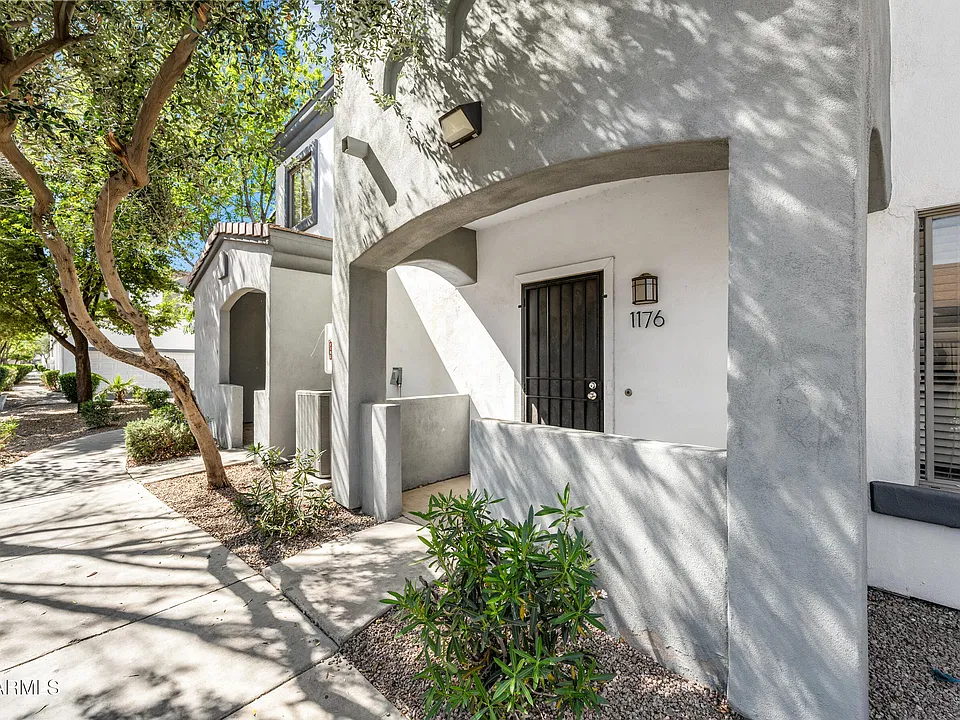 4608 W Maryland Ave #1176