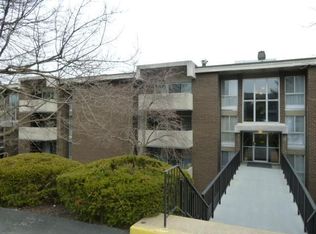 1407 Charlemagne Cir, Pittsburgh, PA
