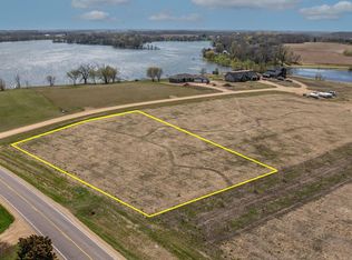 1 Lakeview Ct, Cleveland, MN 56017