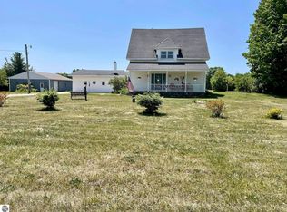 362 E 32nd Rd, Boon, MI 49618