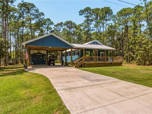123 Buchanan St, Dauphin Island, AL 36528