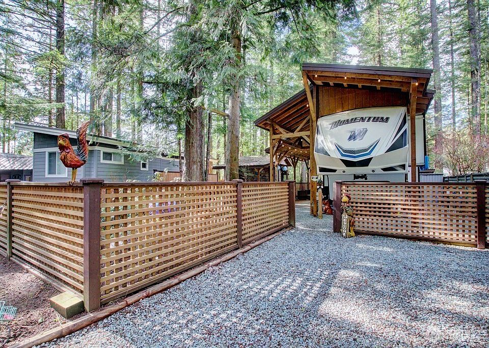 1st image of 10 Riverside Drive