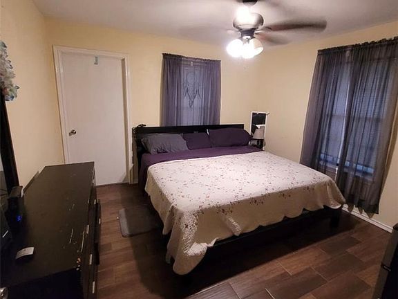 5th image of 4311 E Monday St