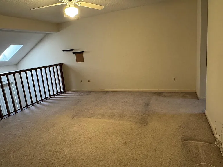 13784 Hollowgreen Dr — Photo 11