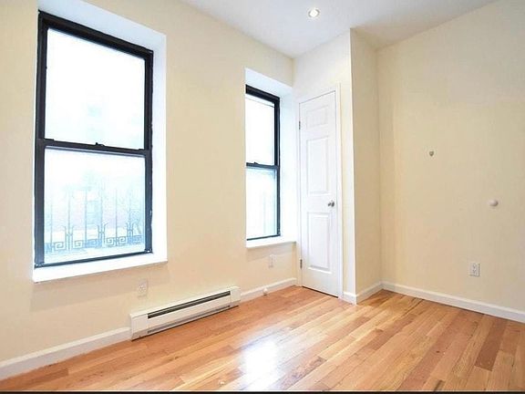 3rd image of 507 W 134th St APT 32