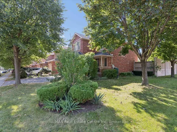 2524 Logan Ave, Oakville, ON L6H 6S2