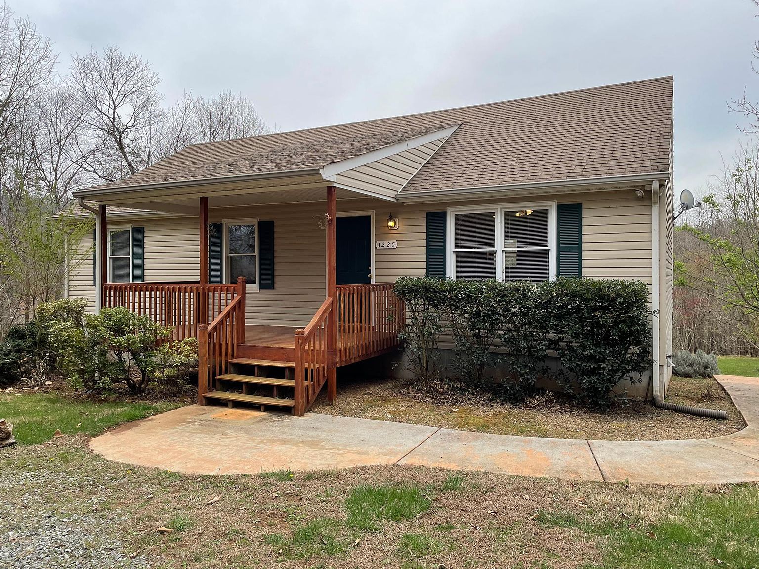 1225 Century Dr, Goode, VA 24556 Zillow