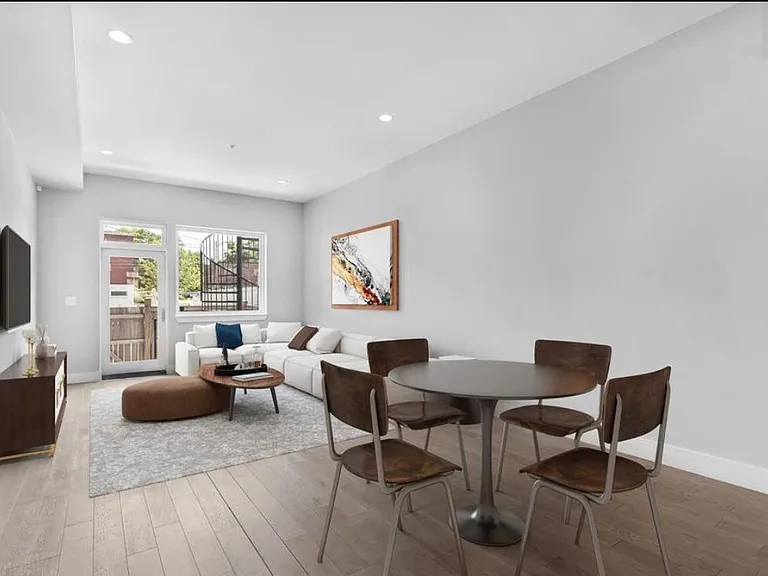 3229 Sherman Ave NW — Photo 6