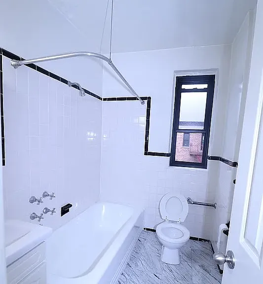 65-09 99th St #5L — Photo 6