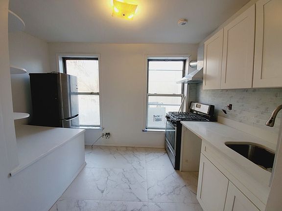 3rd image of 205 Court St #1C