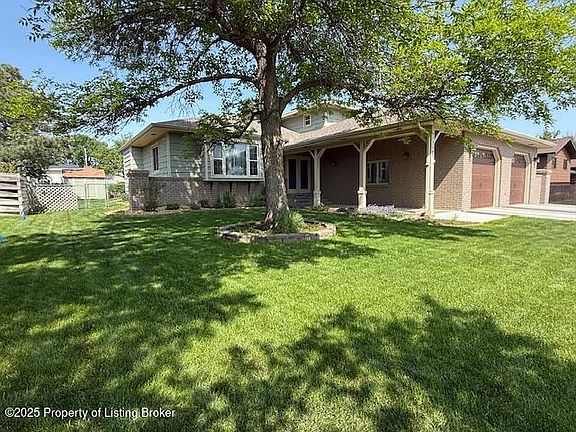2nd image of 1165 10th Ave W
