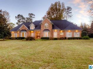 3810 Carisbrooke Cir, Birmingham, AL 35226