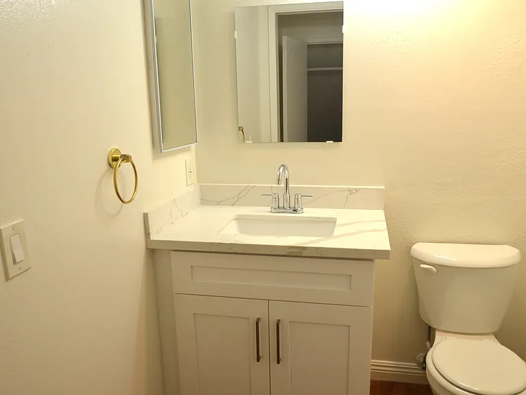 9423 Gold Coast Dr #C2 — Photo 7