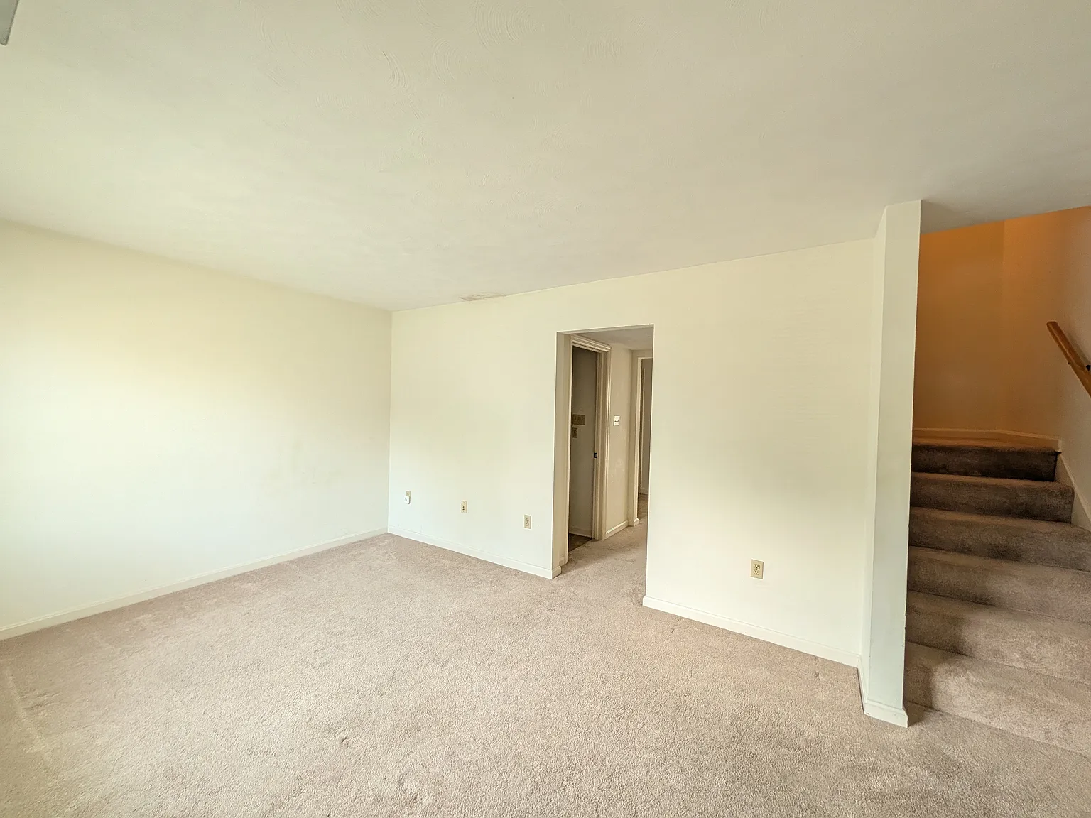 3 bed, 1193 sqft, $1,500 — Photo 3