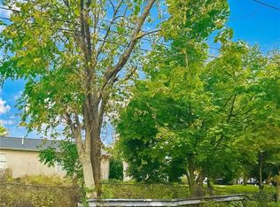 462 Prairie Ave, Providence, RI 02905