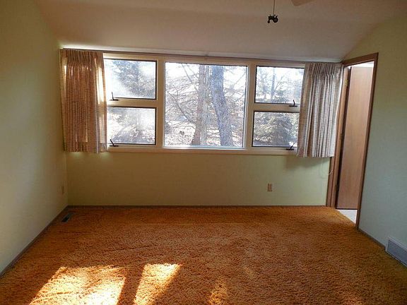 Upstairs BR 12X15