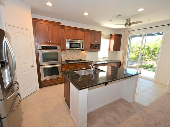 4th image of 642 Astera Ct