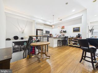 1311 N 6th St #1R, Philadelphia, PA 19122