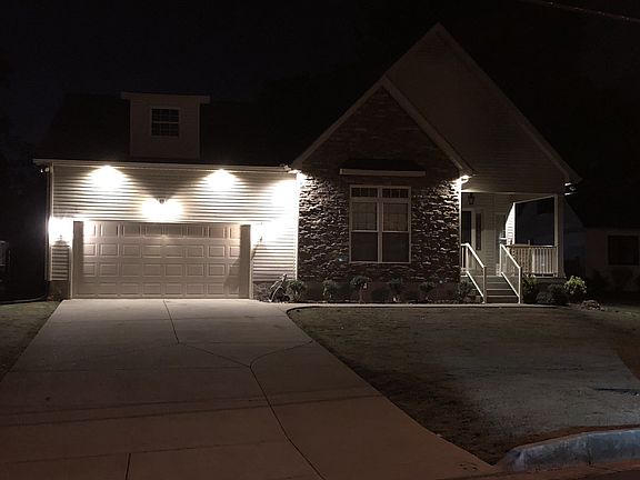 4th image of 725 Kingwood Dr