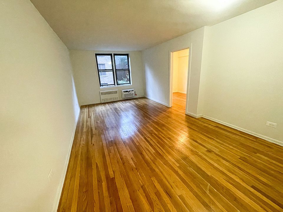1st image of 320 W 56th St APT 4K