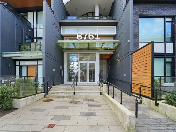 8761 University Cres #604, Burnaby, BC V5A 0G3