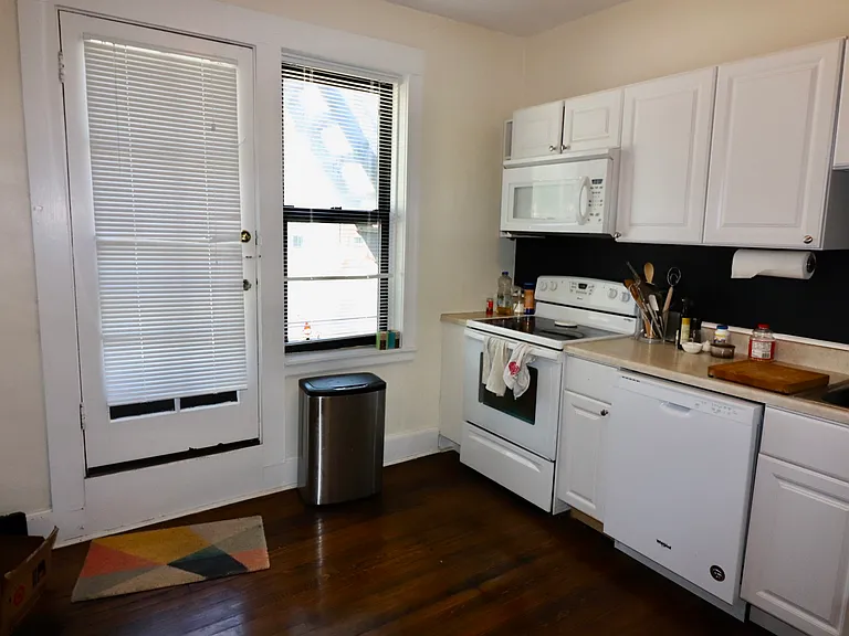 124 Babcock St #6 — Photo 9