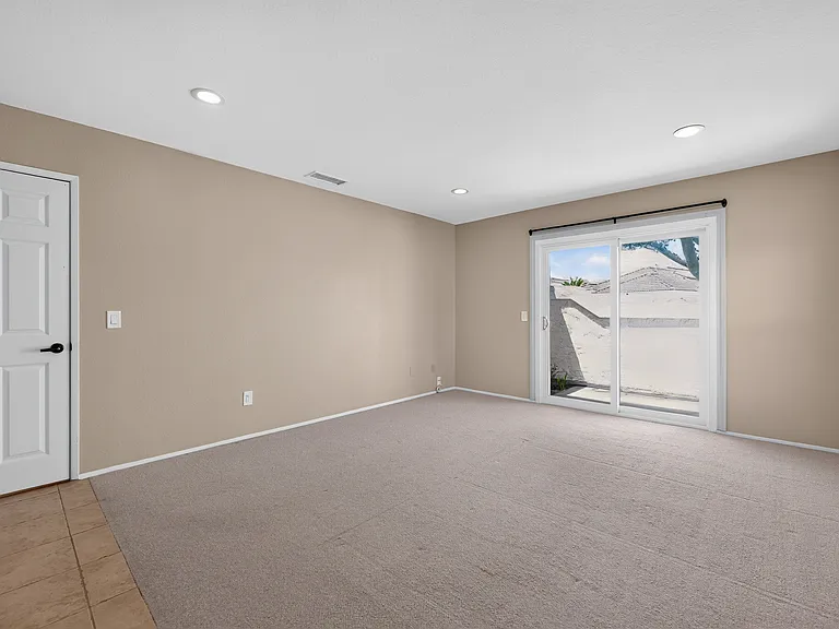 12137 Putting Green Row — Photo 23