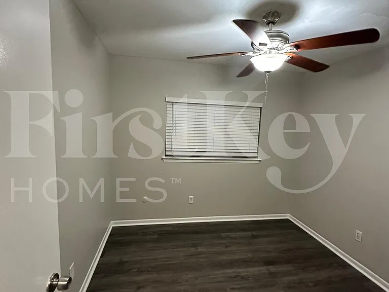 18742 Glen Briar Ln — Photo 7