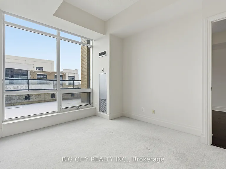 131 Upper Duke Cres #1005 — Photo 29