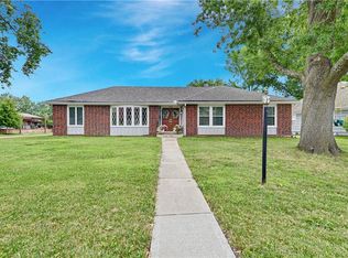 9601 Hadley Dr, Overland Park, KS 66212