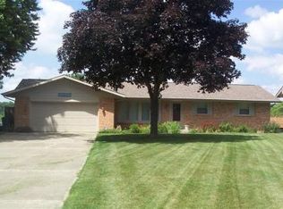 21424 Sail Bay Dr, Cassopolis, MI 49031