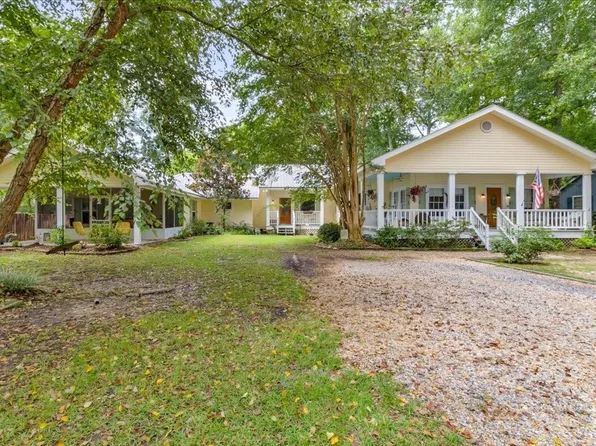 1834 America St, Mandeville, LA 70448