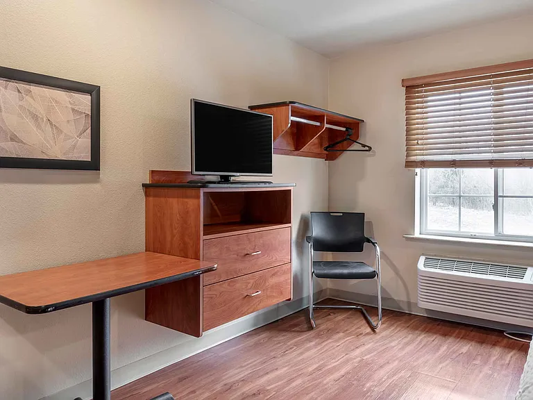 Superior Suite - 1 Full Bed