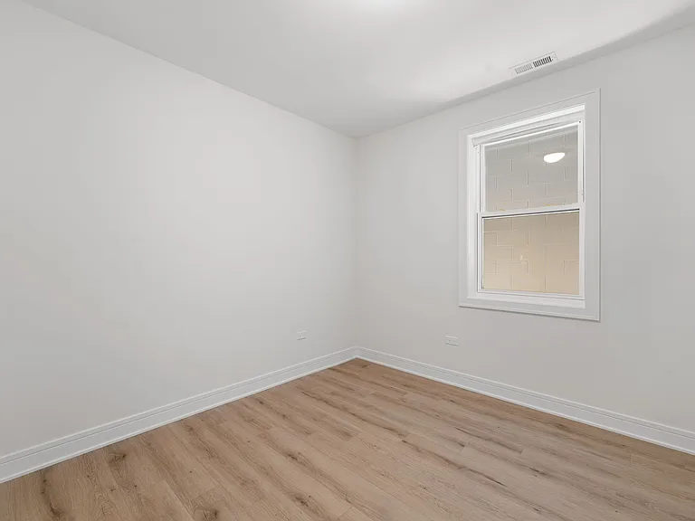 6340 S Drexel Ave #3 — Photo 16