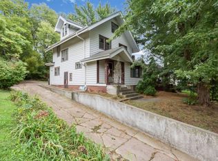 687 32nd St, Des Moines, IA 50312
