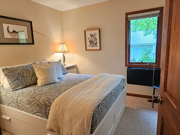 249 Candlewood Ln — Photo 21