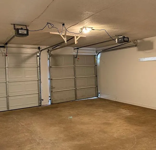409 E Emory St — Photo 17