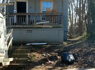 602 Hall Ave, Greenwood, SC 29646