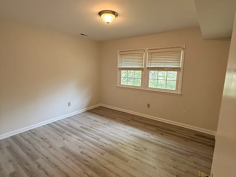 2505 Kilgore Ave — Photo 23