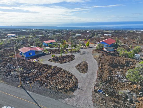 92-8427 Hibiscus Dr, Captain Cook, HI 96704