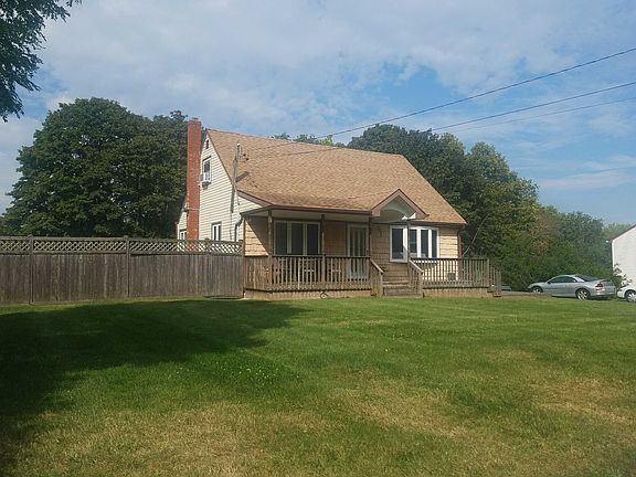 2nd image of 37 New Hampshire Ave