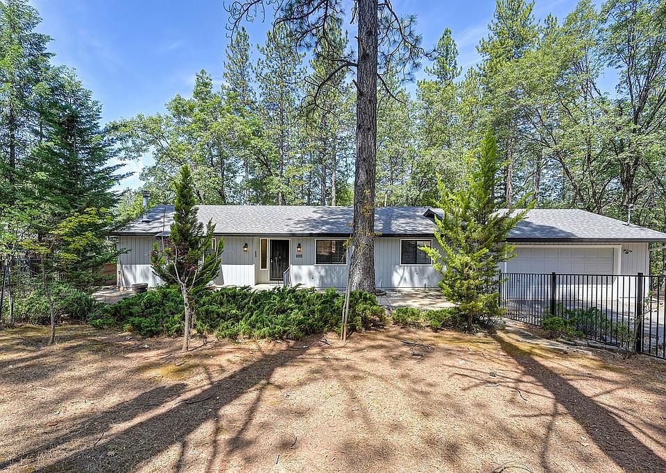 1st image of 6374 Green Leaf Ln