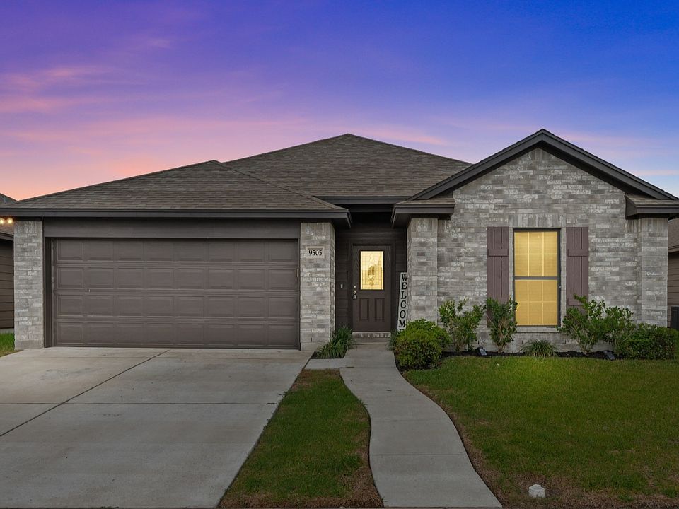 1st image of 9505 English Oak Dr