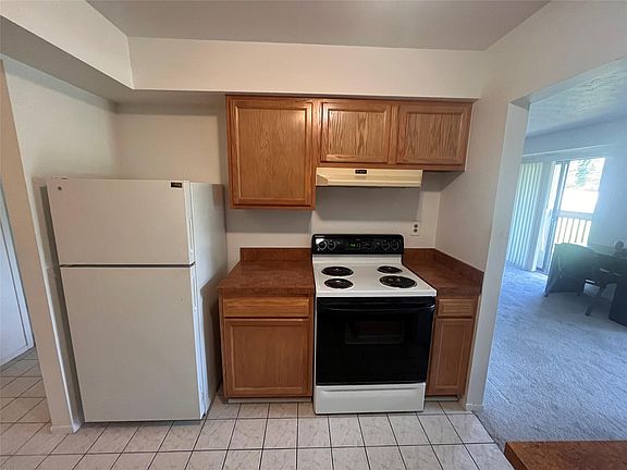 5th image of 1653 Riverside Dr