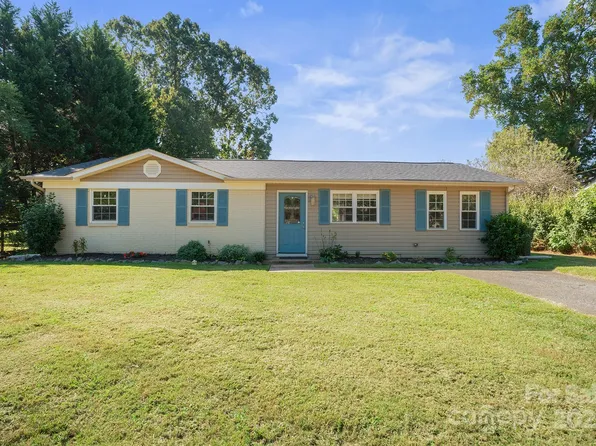 421 Avon Ave, Troutman, NC 28166