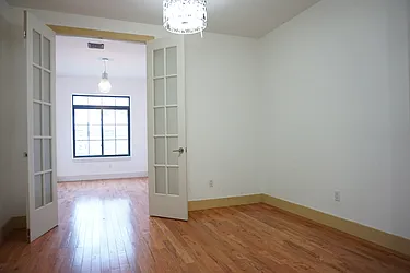 Rented by Rennit Inc.